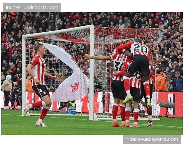 诺丁汉森林5-0横扫桑德兰 六轮不败抢12分领先降级区8分